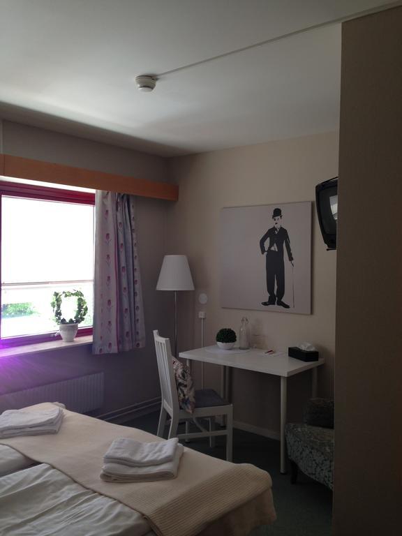 Kils Hotell & Restaurang Extérieur photo